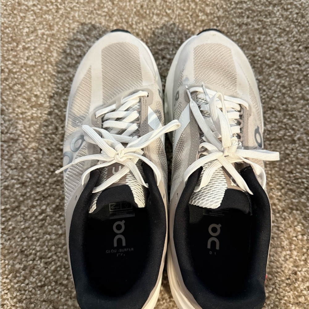On Running Women's Gray and White Sneakers